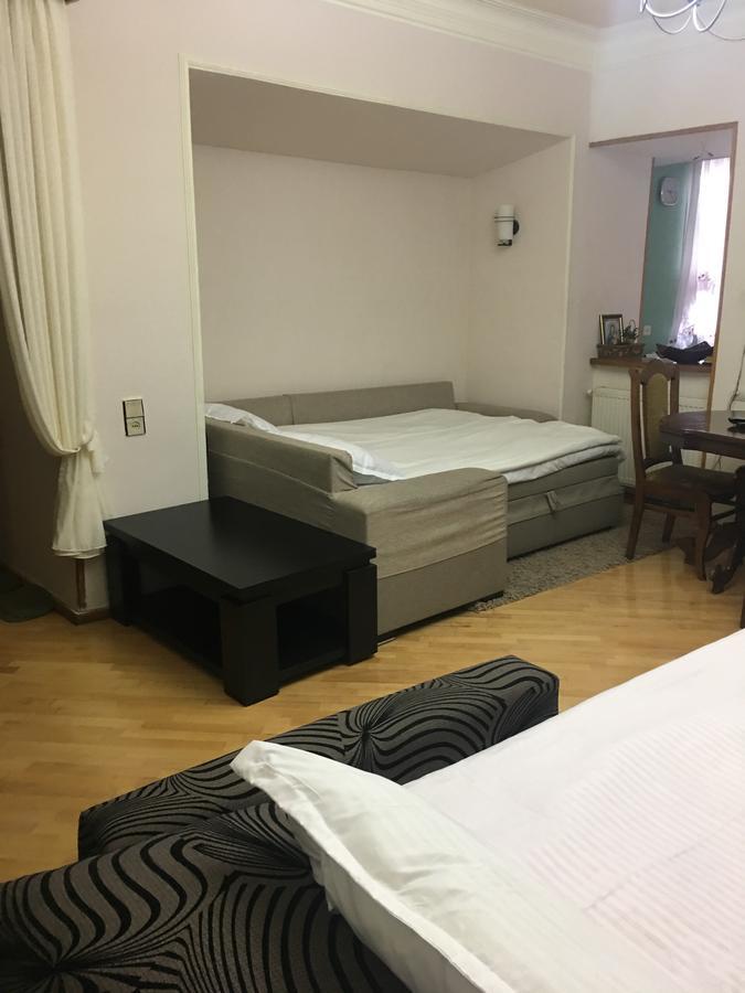 Guesthouse Zeinabi Tiflis Dış mekan fotoğraf